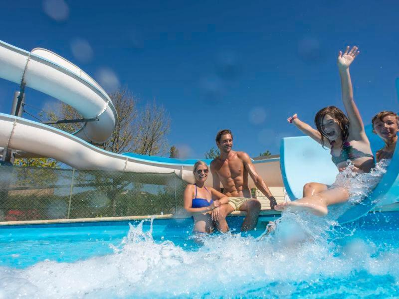 Camping Officiel Siblu Les Rives De Condrieu Exterior photo